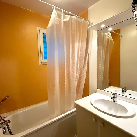 Дом отдыха Les Naiades G30 - 2 Bedrooms For 5 People !